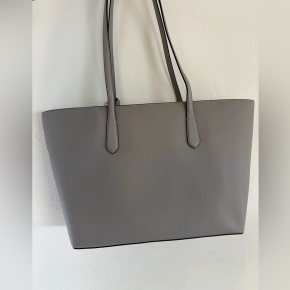 ❄️ NWT Michael Kors Tote Bag ❄️ - Picture 2 of 9